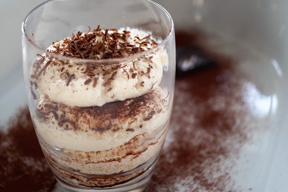 tiramisu s karobem