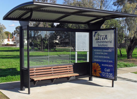 autobusova-zastavka